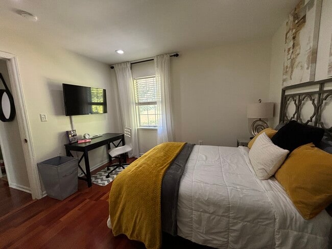 Photo - 4313 Morington Ln