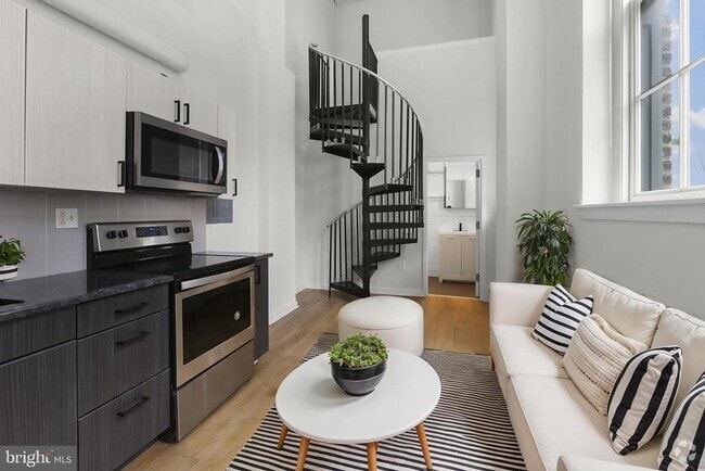 Building Photo - 109 W Wildey St Unit PH01 Rental