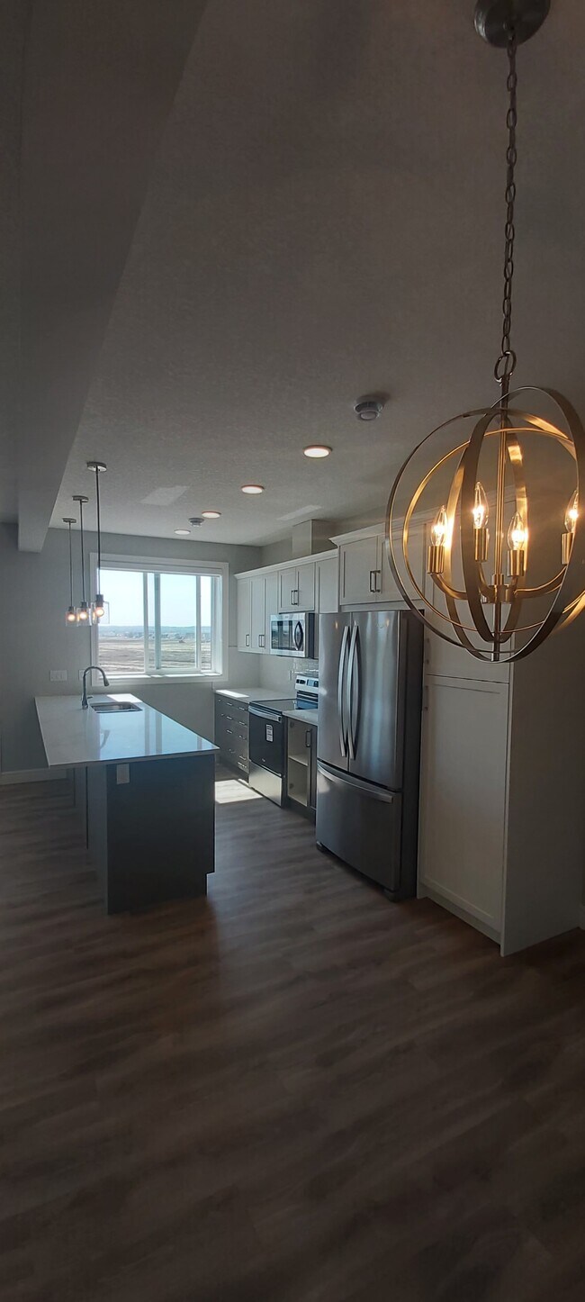 Photo - 286 Seton Passage SE