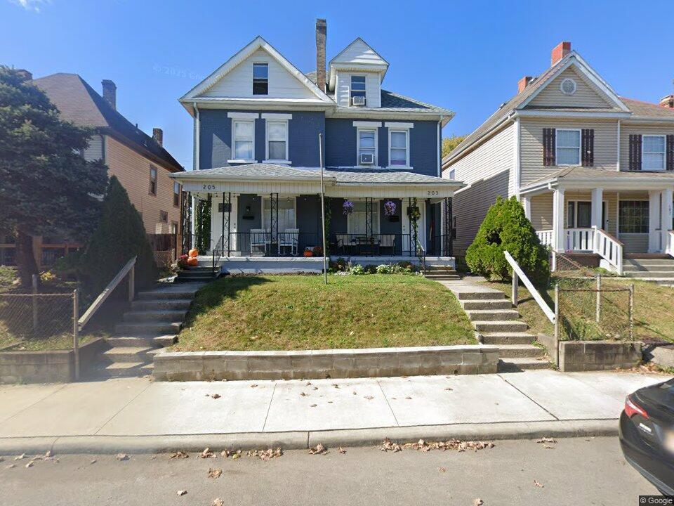 203-205 Dakota Ave - 203-205 Dakota Ave