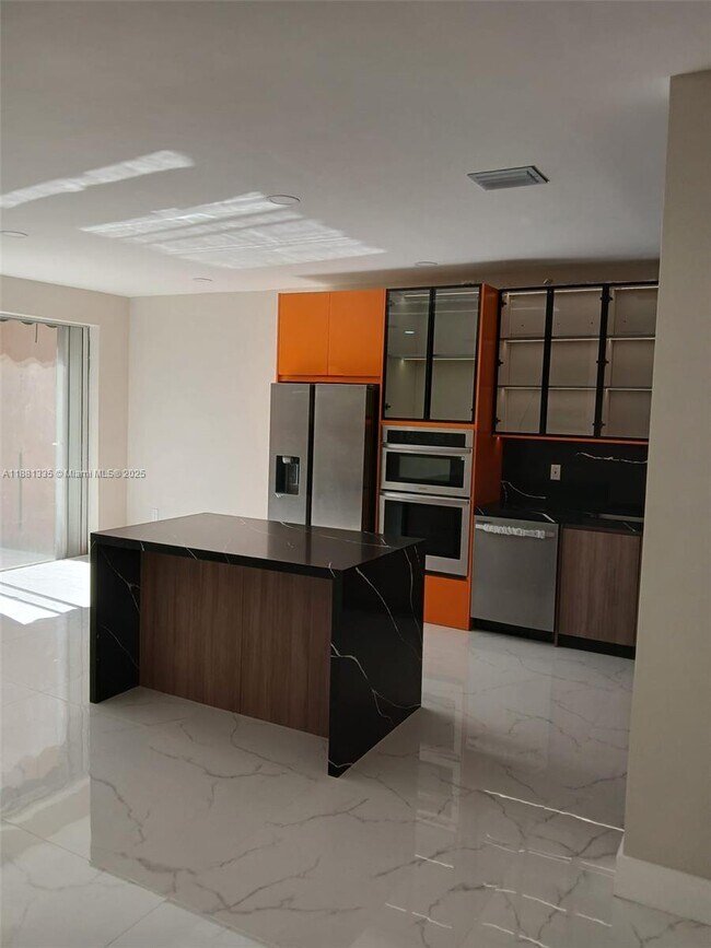 Photo - 1065 River Birch St