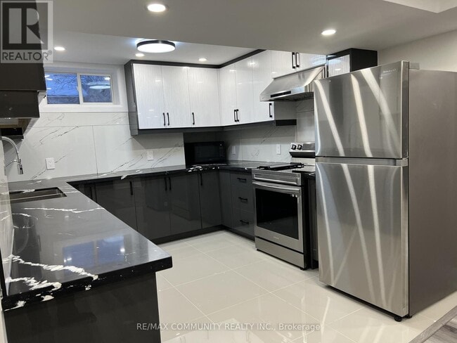Photo - 21 Hazeldine Dr
