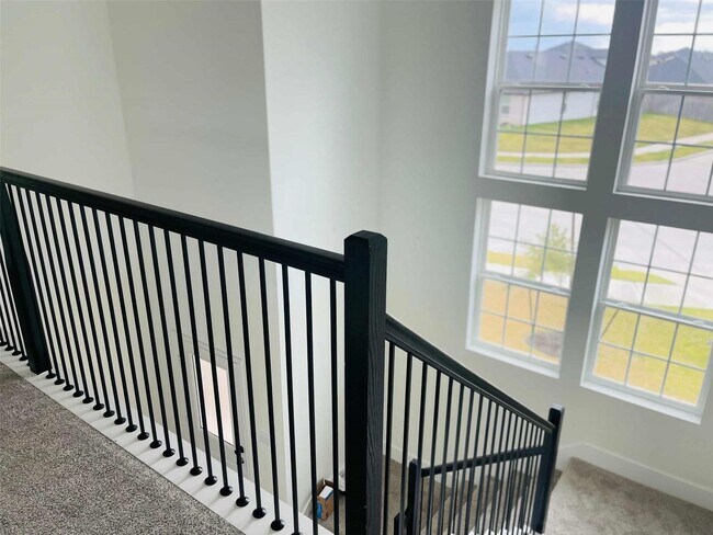 Photo - 7403 Cyn Strm St