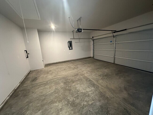 Photo - 1129 Birkhall Blvd NW