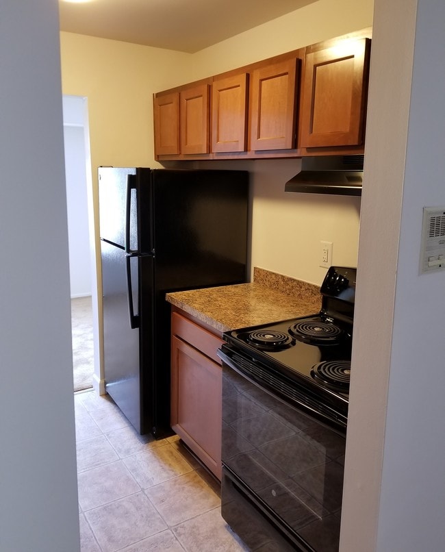 Dearborn West Apartments For Rent in Dearborn Heights, MI