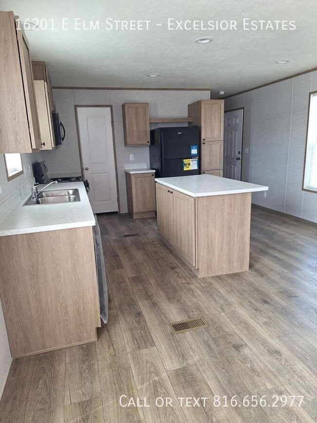 Photo - 16201 Elm St Unit Excelsior Estates