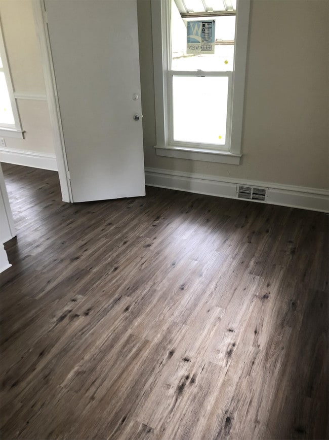 Photo - 3029 Gideon Ave