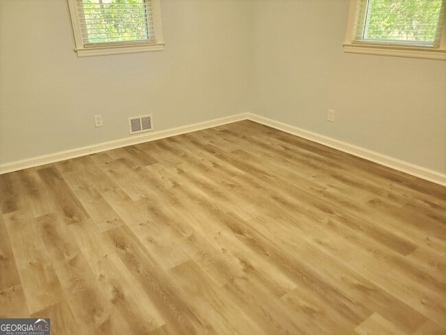 Photo - 4867 Flint Hill Rd SW