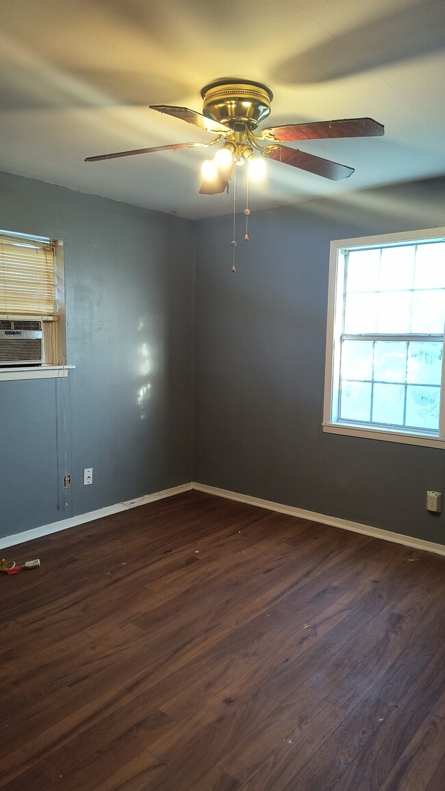 Photo - 5907 Windham Ave