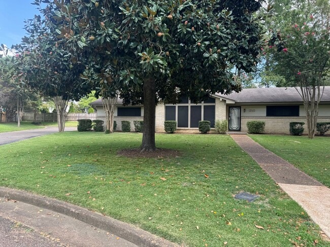 Photo - 1710 Neshoba Cove