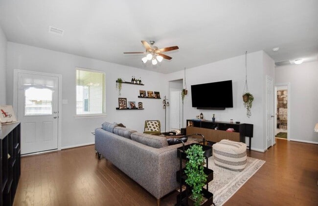 Photo - 10406 Mount Winchell Dr