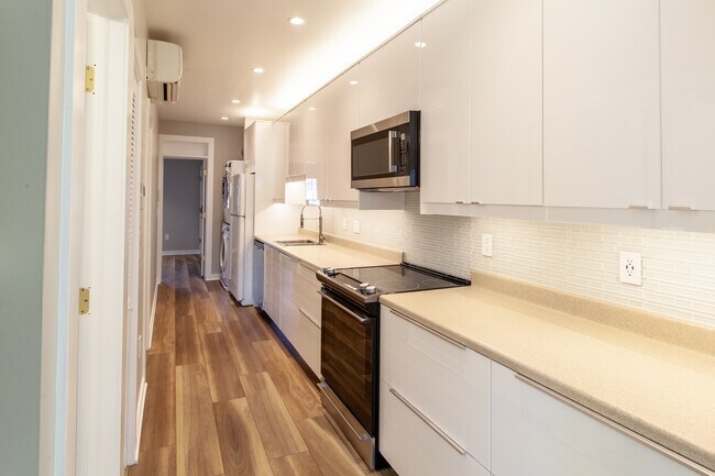 Photo - 1908 Constitution Ave NE Unit Apt #3