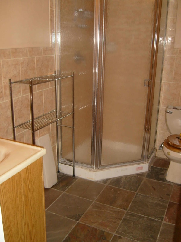 Photo - 1223 Harvard St NW Unit A Bedroom 1 XL Room and priv bath for rent