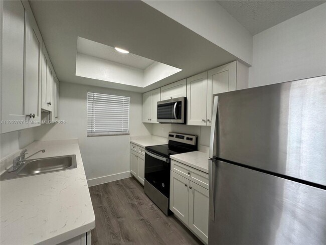 Photo - 3616 NE 11th Ave Unit 1