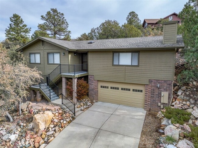 3 bedroom, 2 bathroom home in Forest Hylands! - 3 bedroom, 2 bathroom home in Forest Hylands!