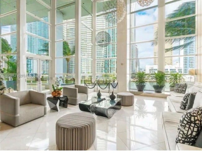 Photo - 901 Brickell Key Blvd Unidad 702