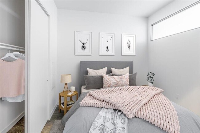 Photo - 800 Embassy Dr Unit 407