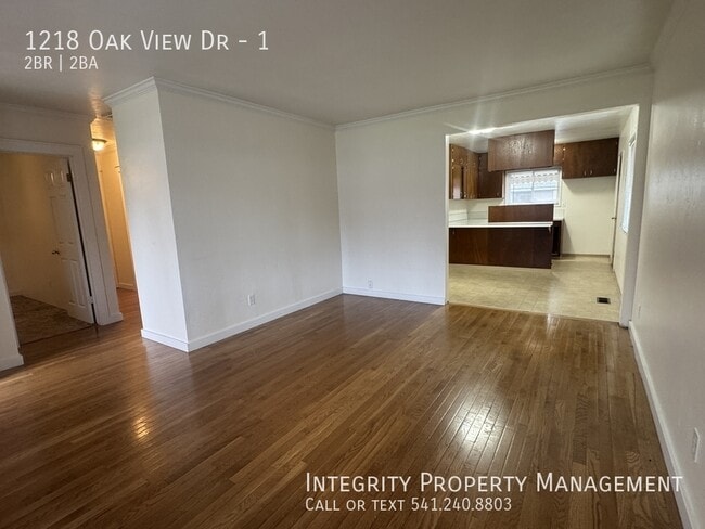 Photo - 1218 Oak View Dr