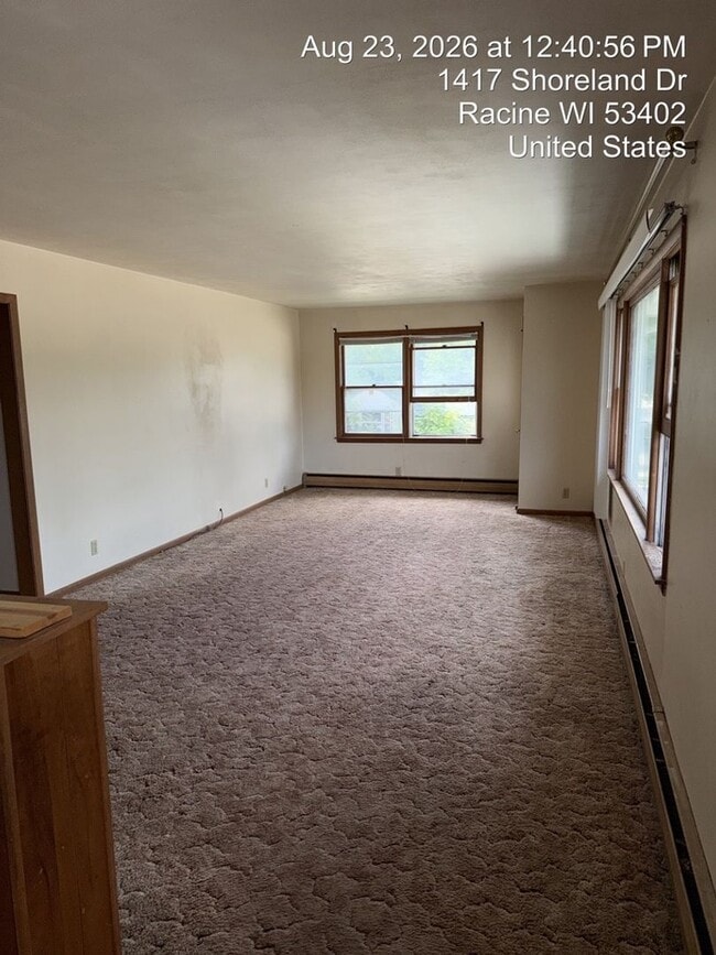 Photo - 1417-1419 Shoreland Dr. Unit 1419-Upper