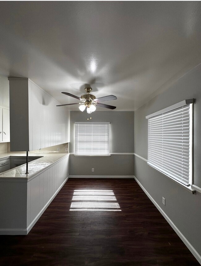 Photo - 4706 Vantage Ave Unidad 3