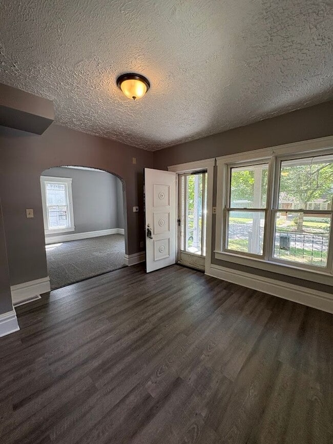 Photo - Three bedroom one bathroom home for rent