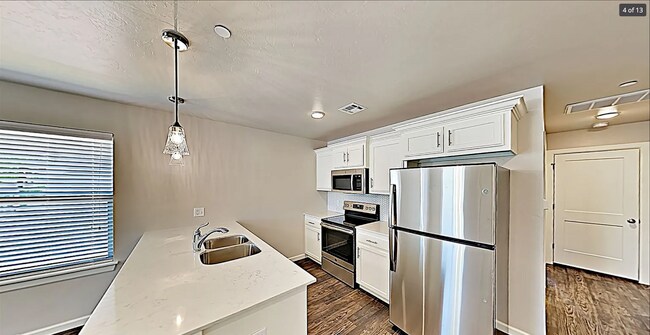 Photo - 405 Summit Ridge Dr