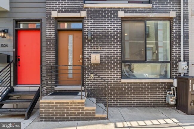 Photo - 1528 W Seybert St