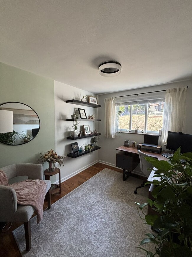Photo - 3 Bed 1 Bath in Coraopolis, PA