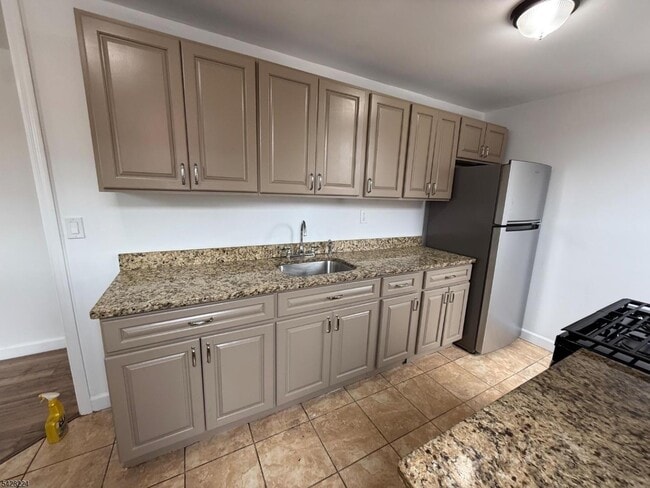 Photo - 182 Ferry St Unit 2F