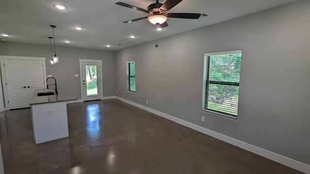 Photo - 400 W Acheson St