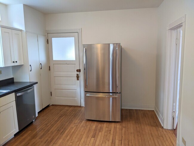 Photo - 1116 Ashland Ave Unidad 1