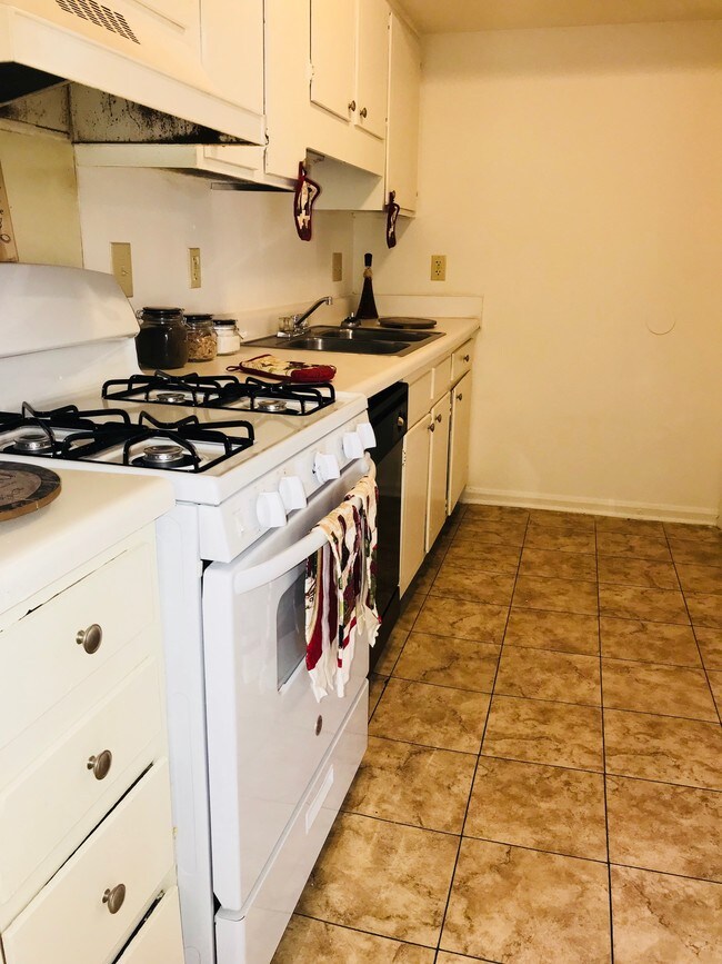 Georgetowne Woods Apartments