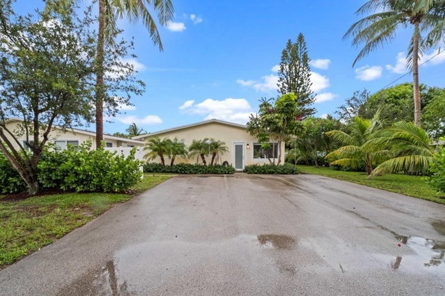 Photo - 1007 NE 9th Ct