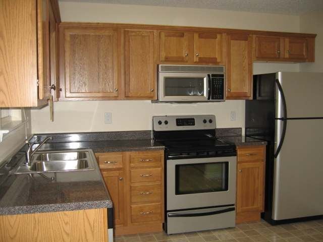 Photo - 689 Highland Dr SW