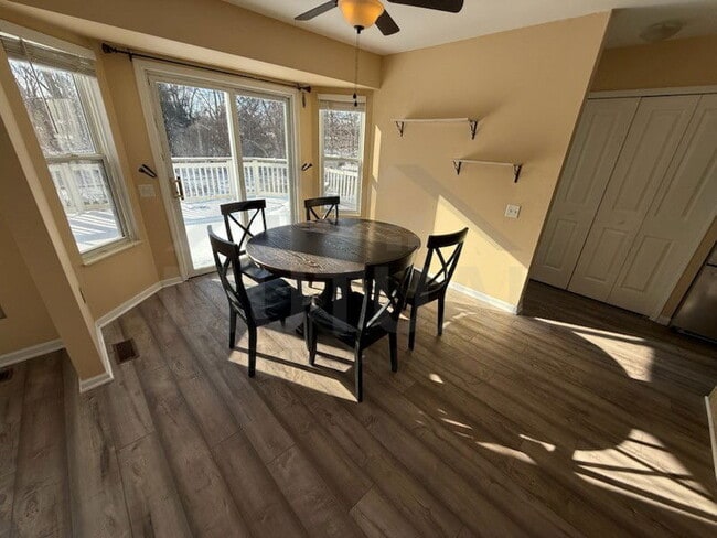 Photo - 1148 Somerville Dr