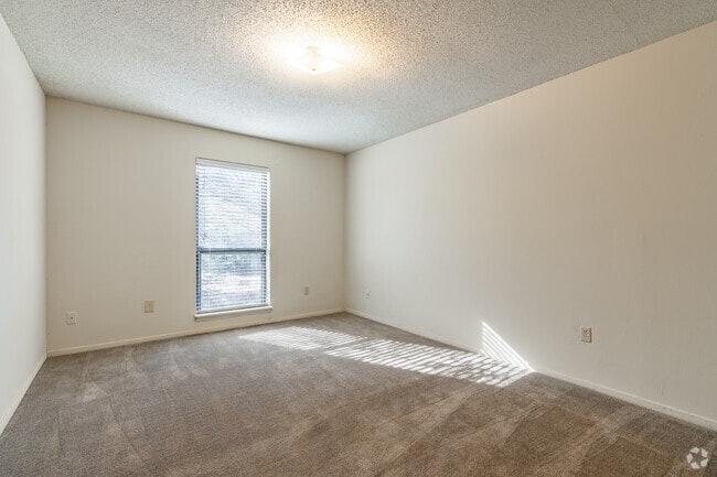 3BR, 2BA - 1405SF