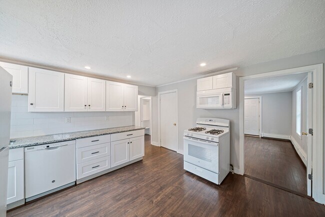 Photo - 148 Boylston St Apartment Unit 2