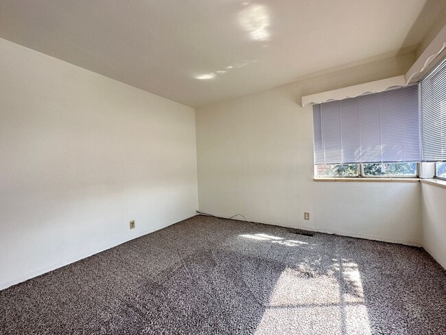 Photo - 362 Wilson Ave