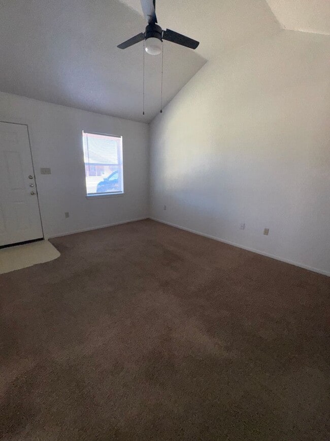 Photo - 106 Horseshoe Dr Unidad B