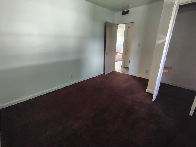 Photo - 2027 Sharon Ave