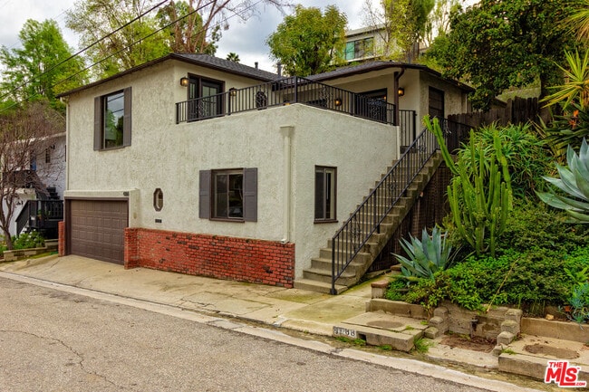Building Photo - 4188 Division St Rental