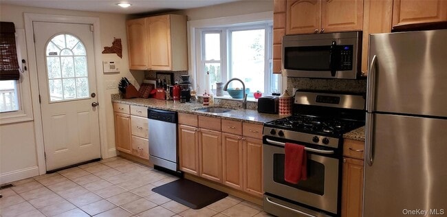 Photo - 55 S Hill Rd