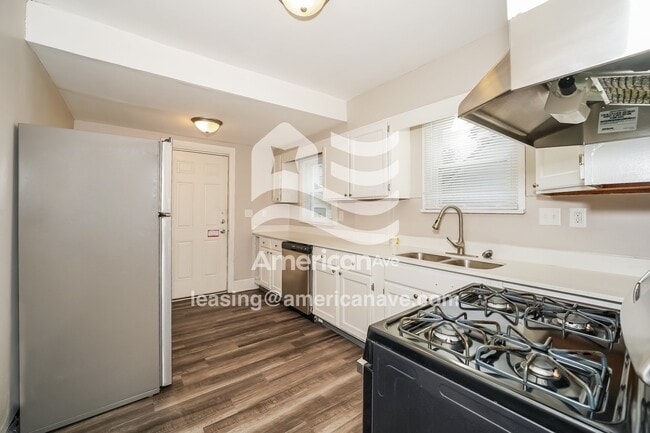 Photo - 1300 Brandon Ave