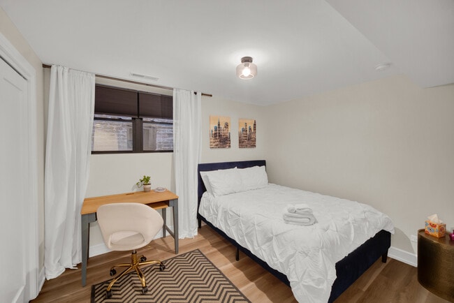 Building Photo - 3015 W Belden Ave Unit 3015 W. Belden Ave. 1 Rental