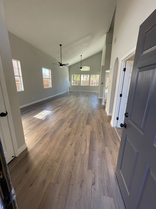 Photo - Beautiful 4 bedroom home located in the Sh...