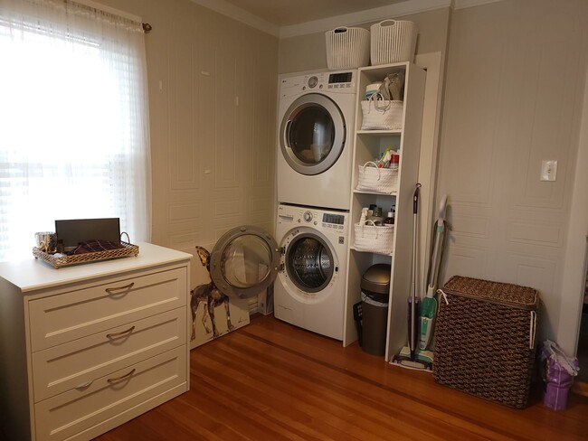 Building Photo - 40 Hamilton St Unit 2 Rental