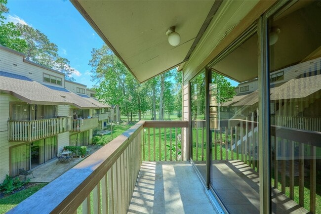 Photo - 12900 Walden Rd Unidad 622F