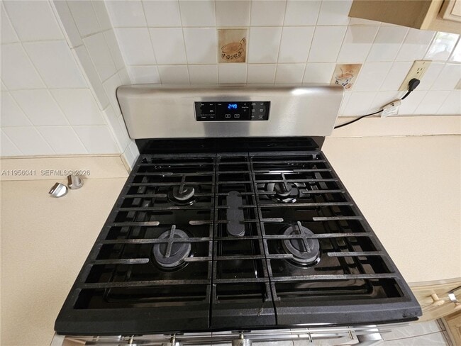 Photo - 2323 Polk St Unidad C