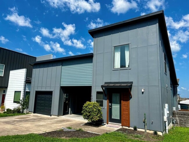 Photo - 5900 Toscana Ave