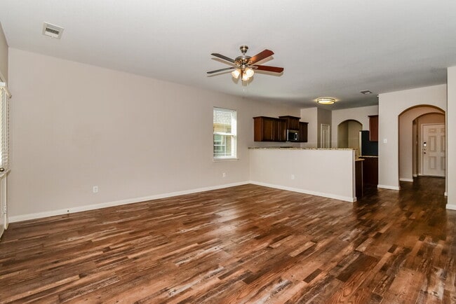 Photo - 341 Soap Tree Dr